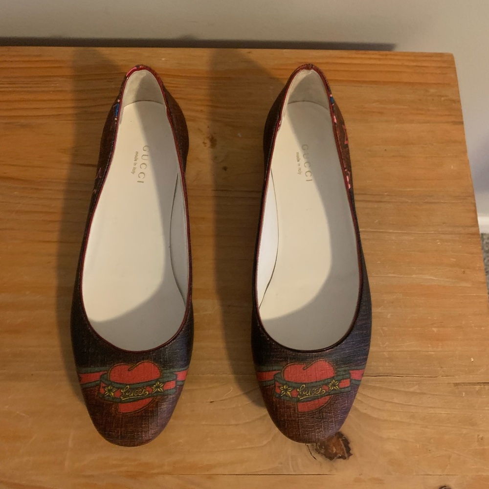 GORGEOUS GUCCI FLATS
